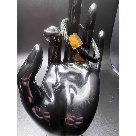 Rustic Cuff Crossover Bracelet - Picture 4 of 8